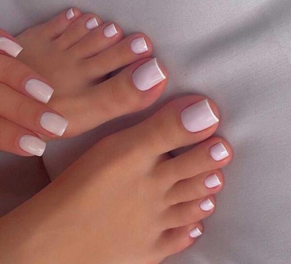 عکس مدل ناخن پا فرنچ