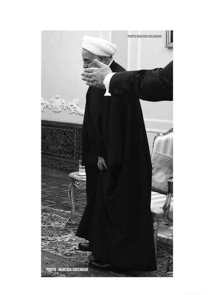 عکس خنده روحانی