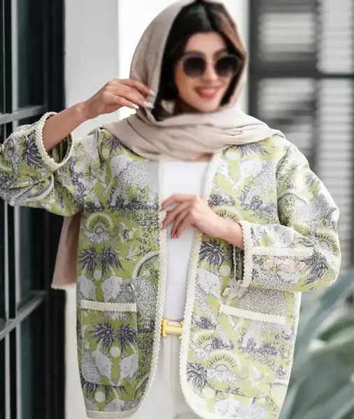 عکس مدل مانتو جلو باز با پارچه ژاکارد