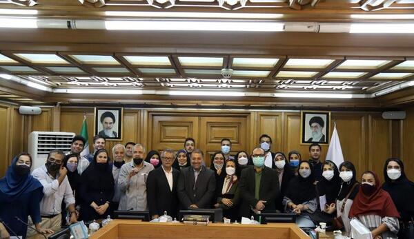عکس یادگاری طالبان در دفتر احمدشاه مسعود
