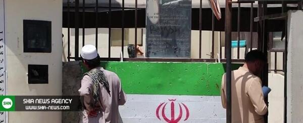 عکس یادگاری طالبان در دفتر احمدشاه مسعود