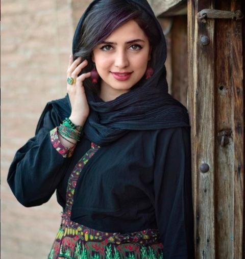 عکس زهره نعیمی درسریال پرگار