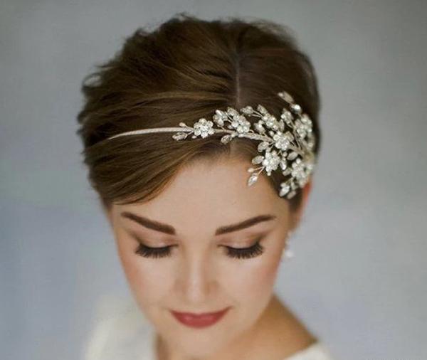 عکس شینیون مو کوتاه دخترانه