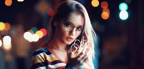 عکس پرتره صورت دختر