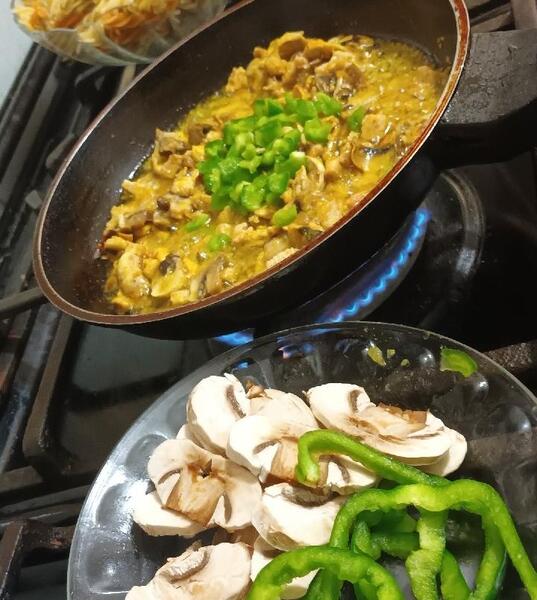 عکس غذای پیتزا ماکارونی