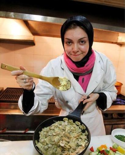 عکس آزاده نامداری صدا و سیما