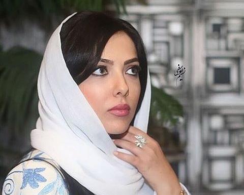 عکس لیلا اوتادی در آهوی پیشونی سفید