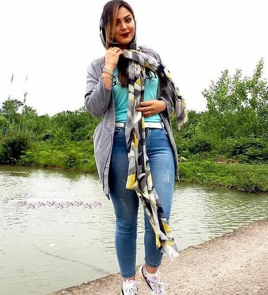 عکس دختر زیبای گلفروش