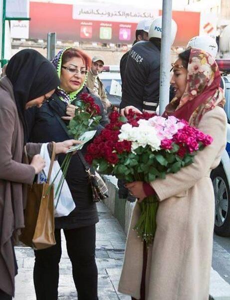 عکس دختر زیبای گلفروش