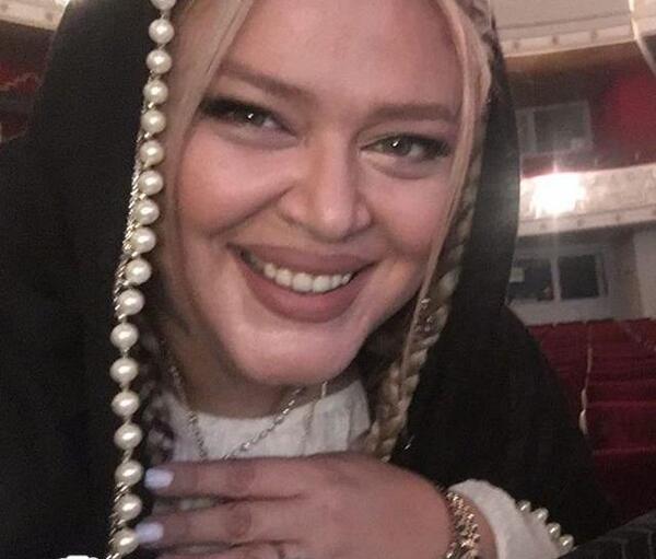 عکسهای یلدایی بهاره رهنما