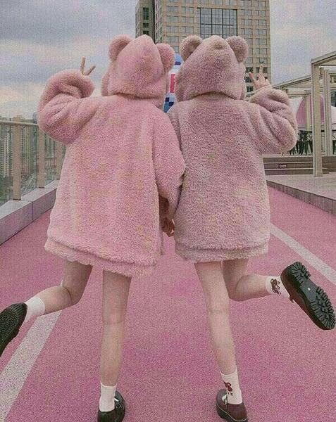 عکس رفیق صورتی