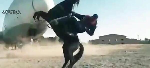 عکس ارشا اقدسی در به وقت شام