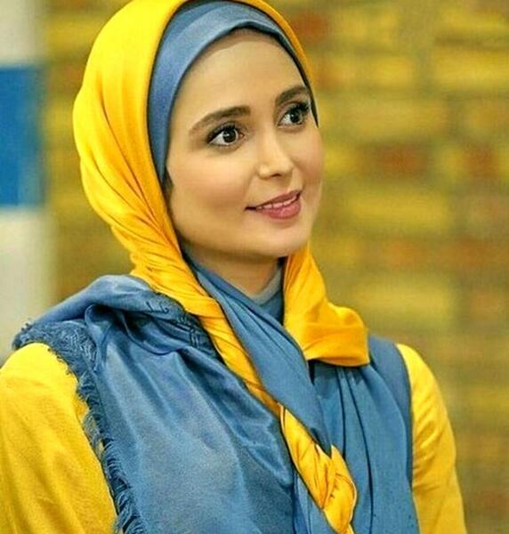عکس مجری زن مسابقه کهکشان