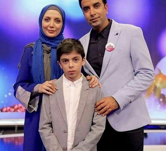 عکس رویا میرعلمی و خانواده