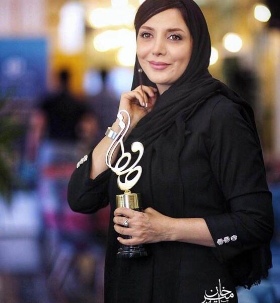 عکس رویا میرعلمی و خانواده