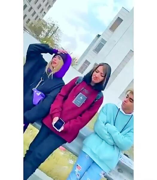 عکس دیانا و نیکا و عسل