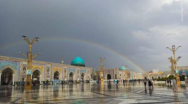 عکس رنگین کمان در خانه