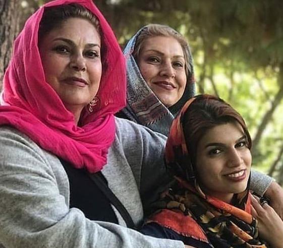 عکس دوست پسر مهرانه مهین ترابی