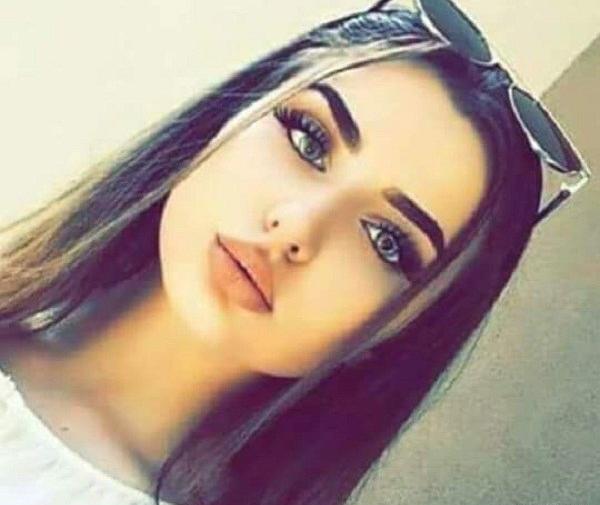 یک عکس دخترونه برای پروفایل واتساپ