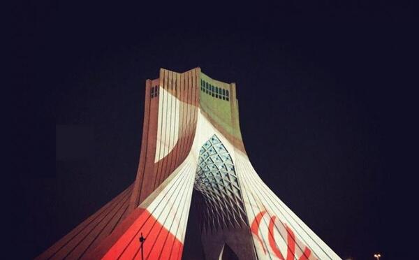 عکس بک گراند آزادی