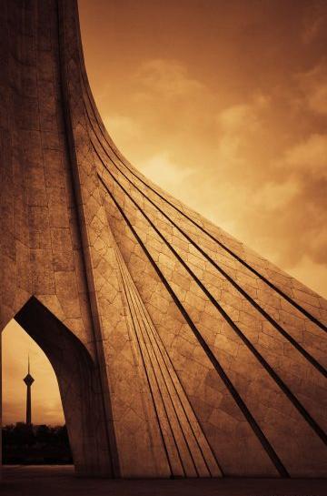 عکس بک گراند آزادی