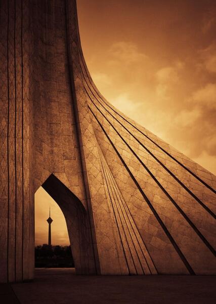 عکس بک گراند آزادی