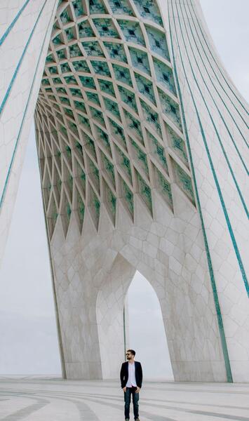 عکس بک گراند آزادی
