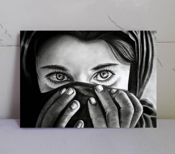 عکس سیاه سفید زن زیبا