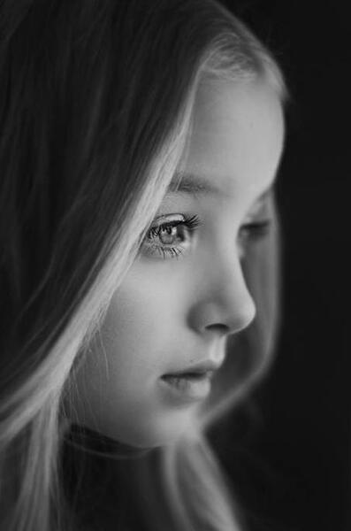 عکس سیاه سفید زن زیبا