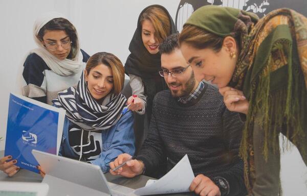عکس بلاگر معروف ایرانی – بلاگ بای شاهین