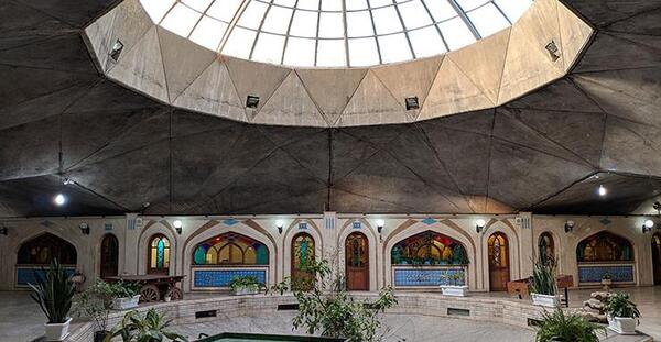 عکس داخل برج آزادی
