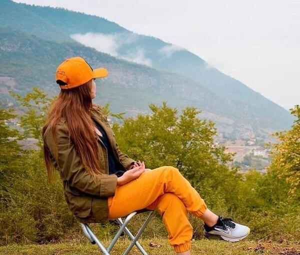 عکس دختر فیک در طبیعت