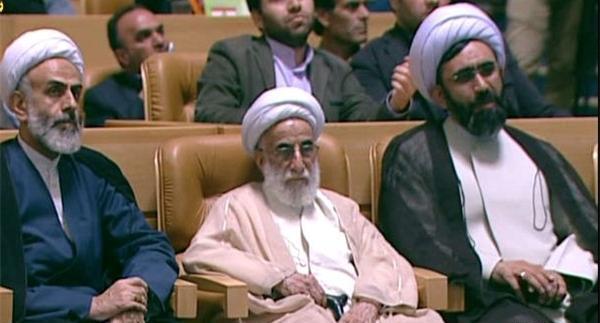 عکس سوتی قران خواندن جنتی