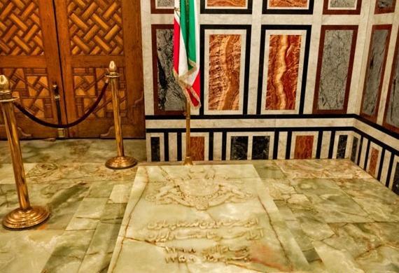 عکس قبر شاه ایران