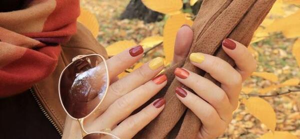 عکس طرح ناخن گاوی