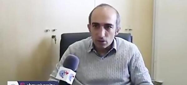 عکس دکتر پیام طبرسی