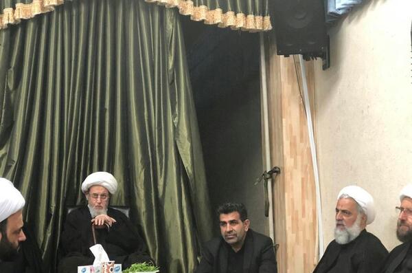 عکس دکتر پیام طبرسی