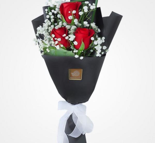 عکس گل رز توی شیشه