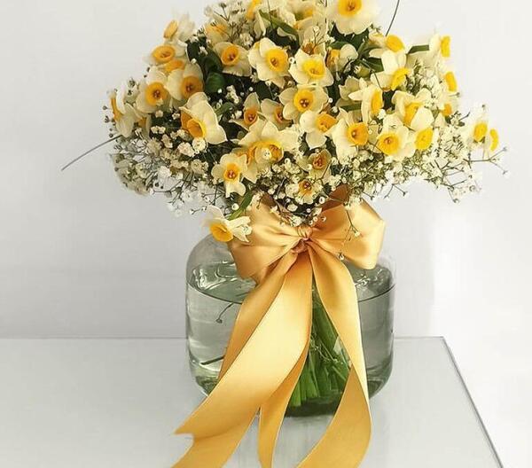 عکس دسته گل نرگس عروس