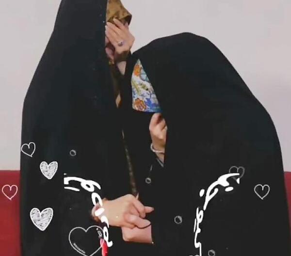 عکس رفیقانه دخترانه با حجاب