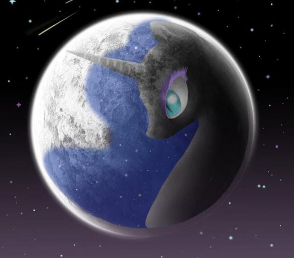 عکس لونا در ماه