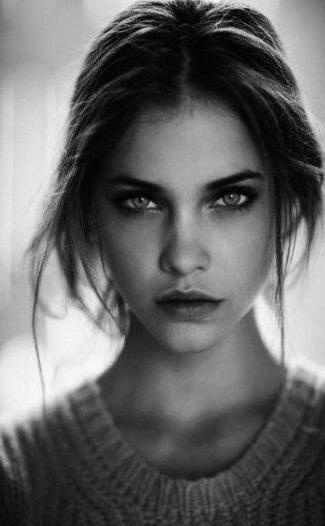عکس سیاه سفید چهره با کیفیت بالا