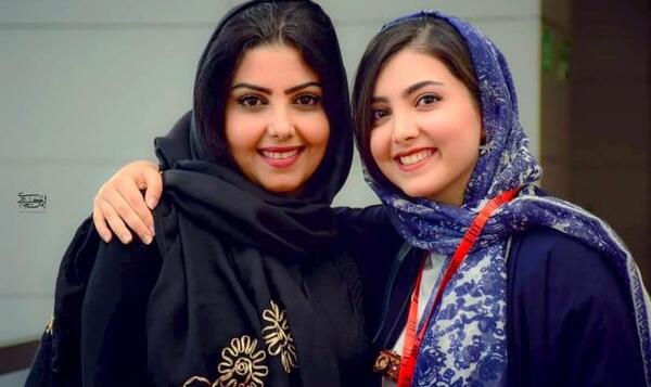 عکس زیبا کرمعلی و مادرش