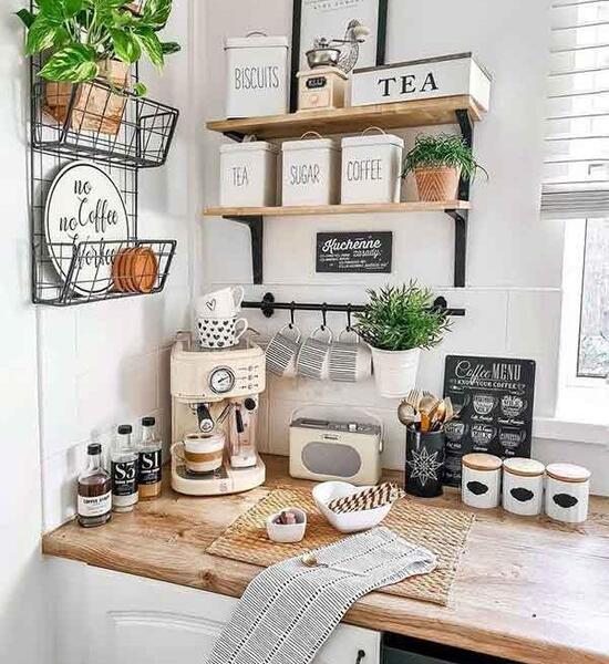 عکس دکوراسیون آشپزخانه با کابینت سفید