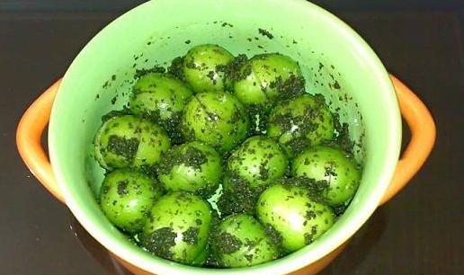 عکس دلار نمک سبز