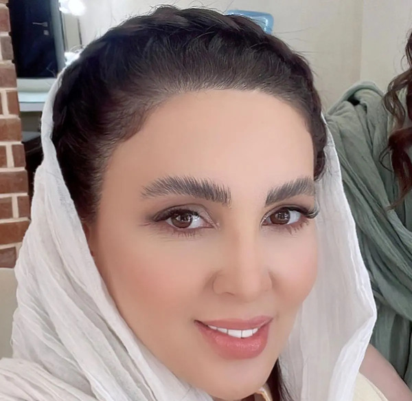 عکس لیلا بلوکات و همسرش و فرزندش