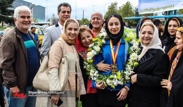 عکس آویشن باقری