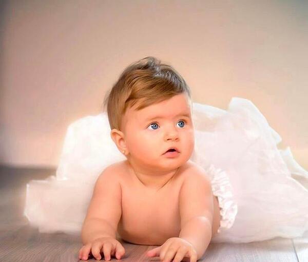 عکس ایده برای عکس یک ماهگی کودک