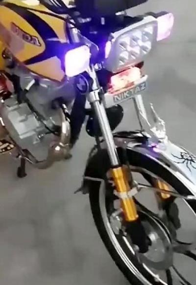 عکس موتور هوندا کف خواب