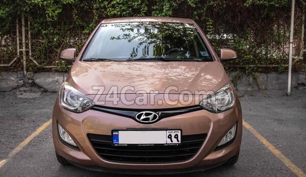 عکس ماشین هیوندای i20